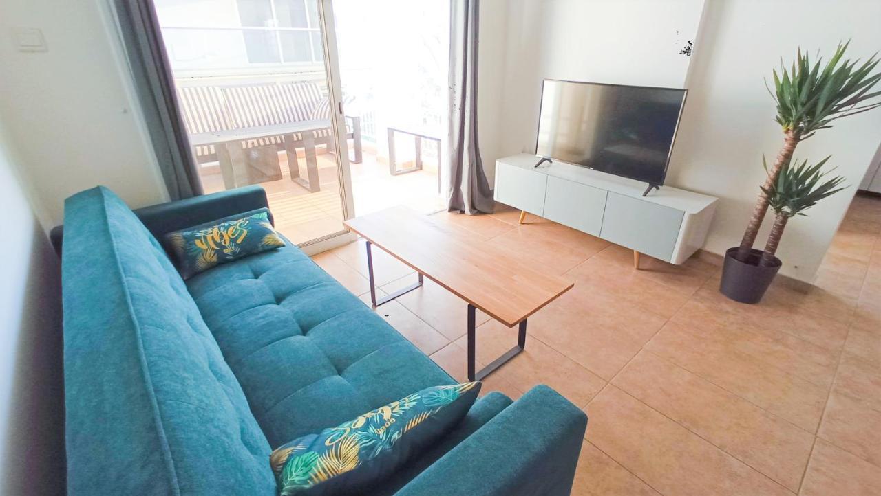 Luxury Private Rooms -Sea View, Netflix, Gym- 5 Min From Beach! - Private Room In Shared Apartment Larnaca Eksteriør billede