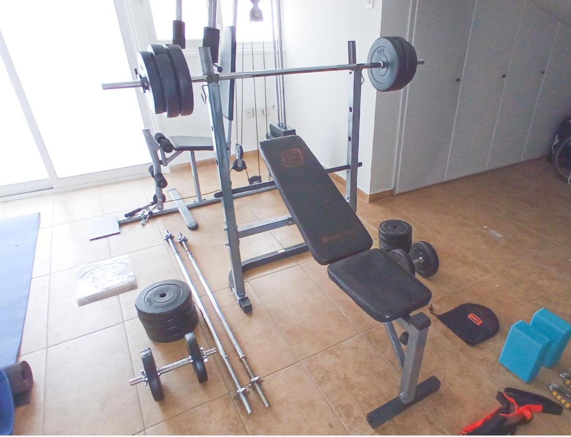 Luxury Private Rooms -Sea View, Netflix, Gym- 5 Min From Beach! - Private Room In Shared Apartment Larnaca Eksteriør billede