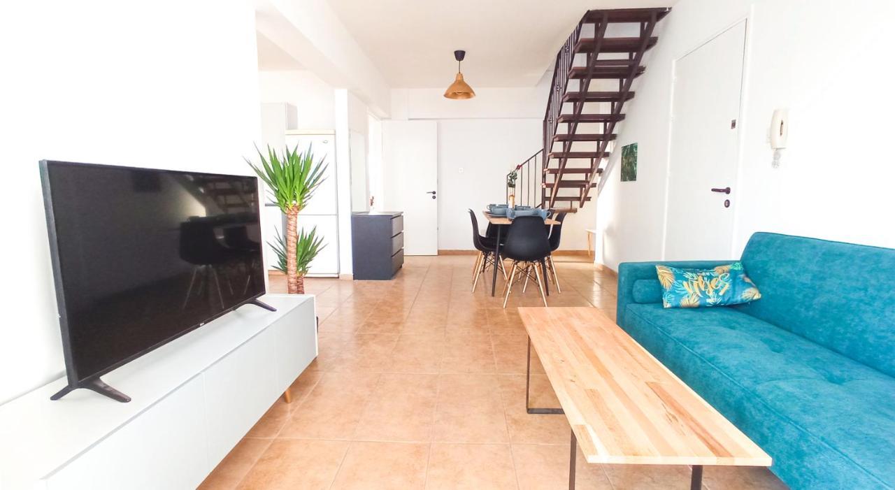Luxury Private Rooms -Sea View, Netflix, Gym- 5 Min From Beach! - Private Room In Shared Apartment Larnaca Eksteriør billede
